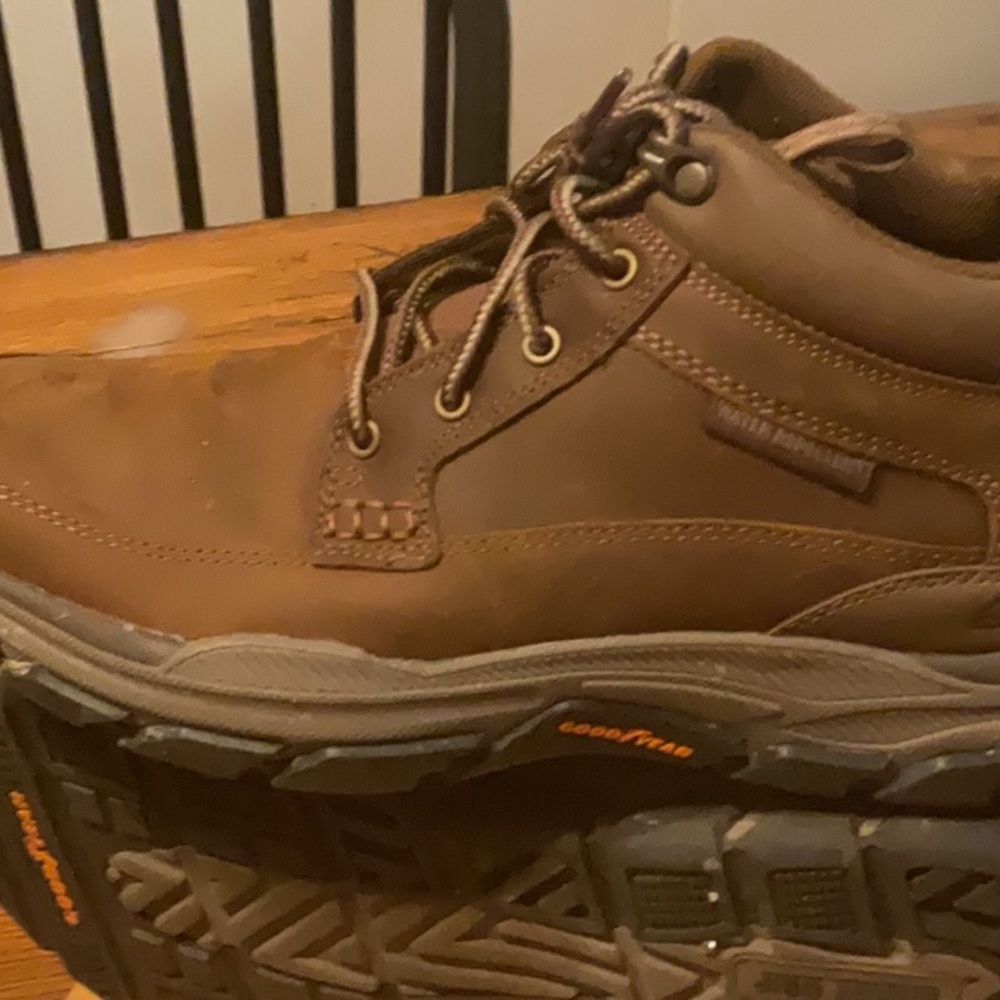 Gently used men’s memory foam sketchers size 8 hiking boots - Picture 4 of 5